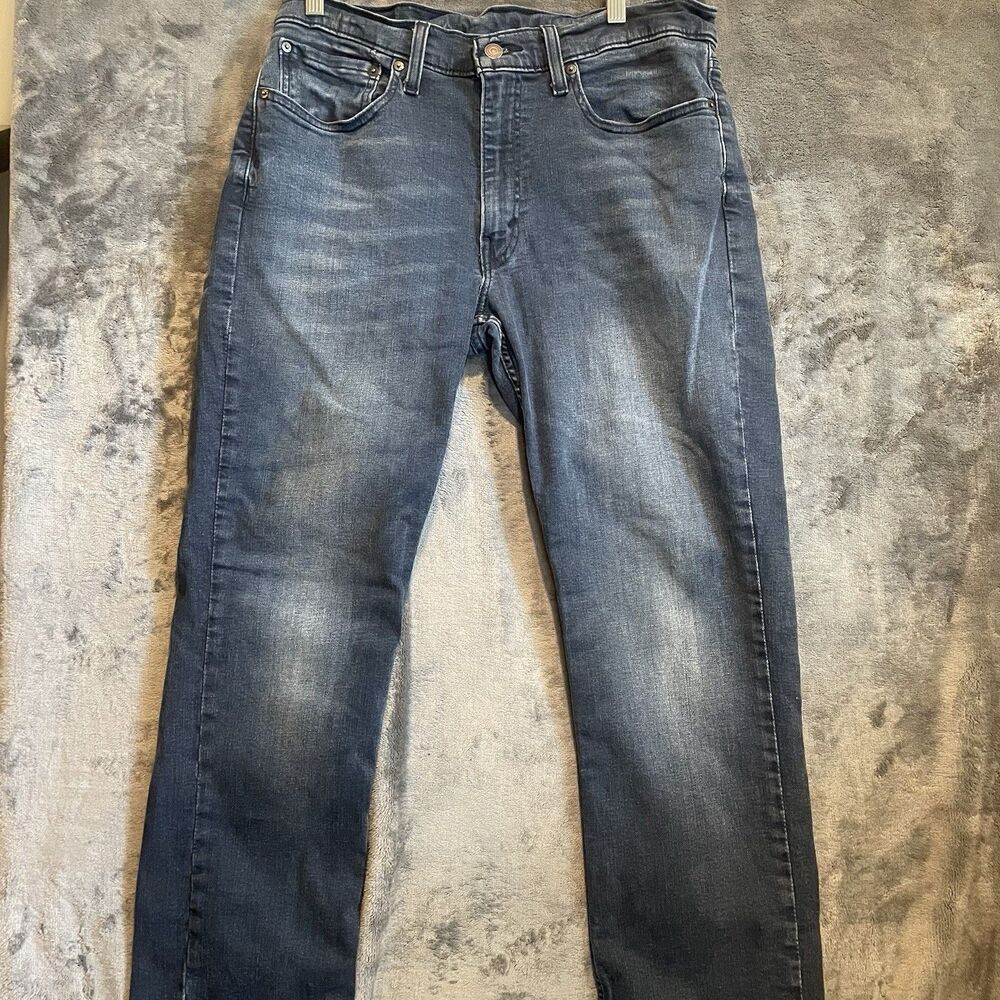 Levi's 514 Whiskered Straight Leg Denim Jeans Men's Size 34x30 Blue Medium Wash